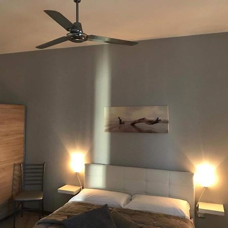 La Scogliera Bed & Breakfast อาโวลา ภายนอก รูปภาพ